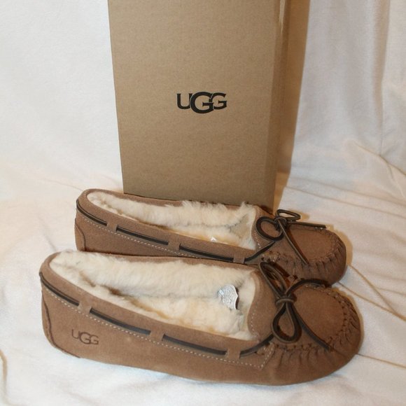 NIB UGG WOMEN'S BELLA SUEDE TIE SHEARLING LINED SLIPPERS CHESTNUT BROWN - Picture 3 of 9